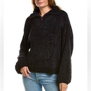 NWT Black/BlueChaser pullover
